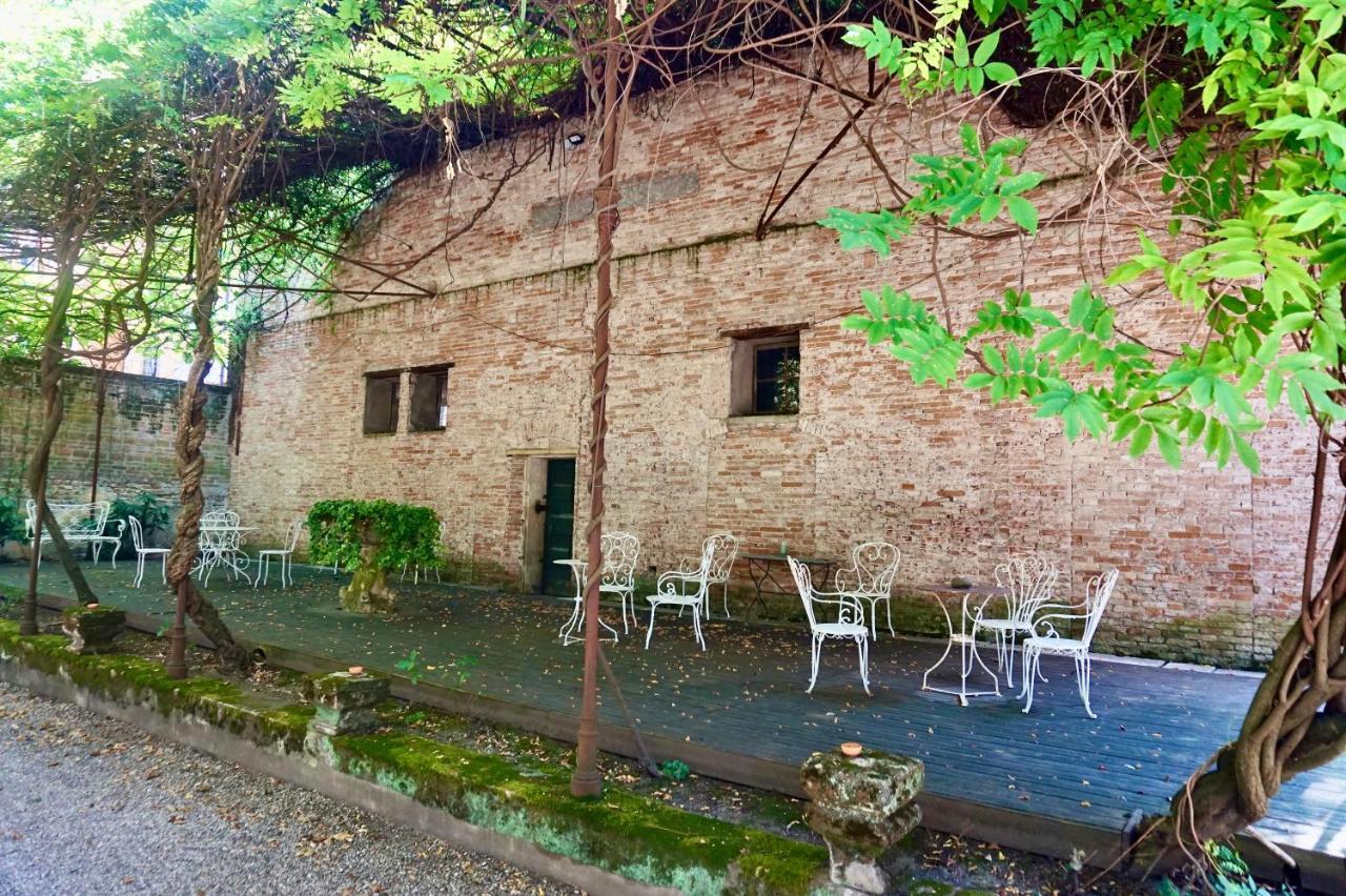Palazzo Mantua Benavides Suites & Apartments Padova Luaran gambar